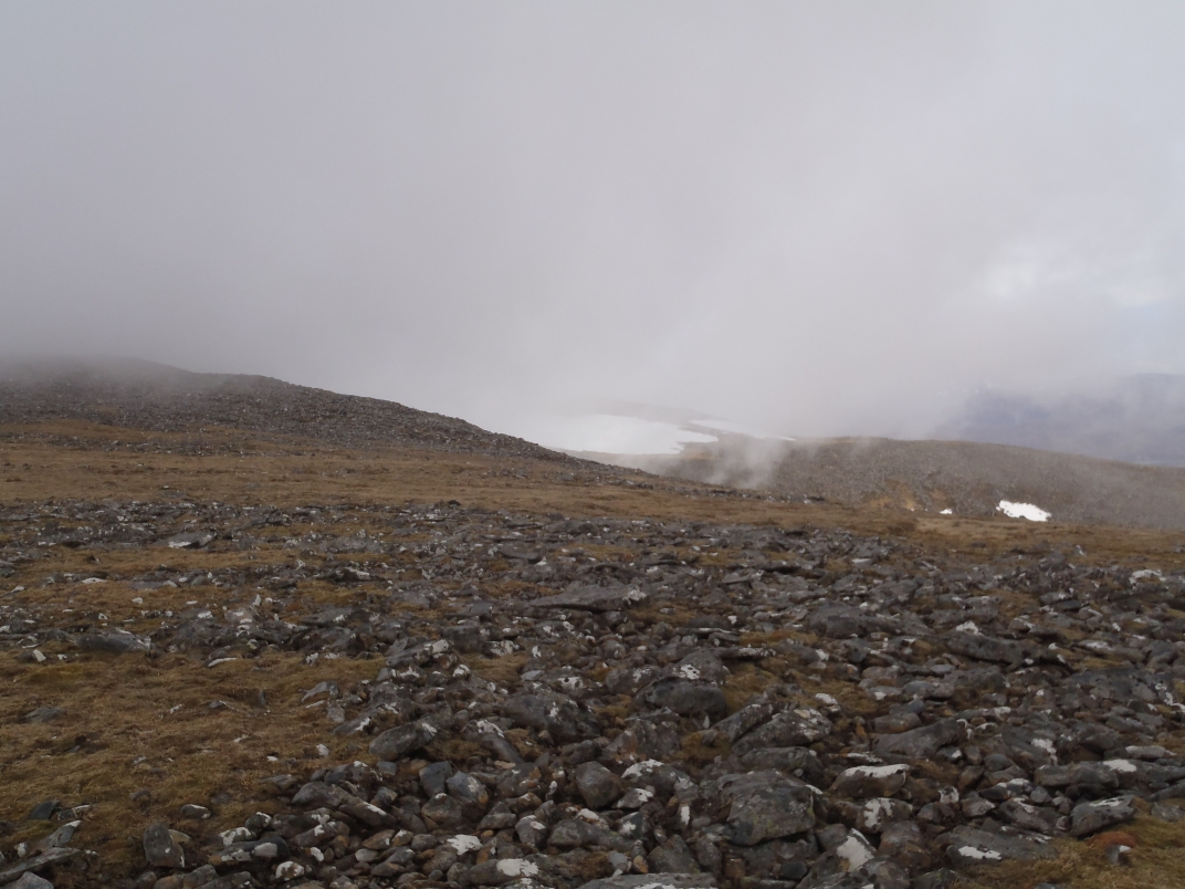 Day 2 - An Coileachan - Meall Gorm - Sgurr Mor - Meall a'Chrasgaidh - Sgurr nan Clach Geala - Sgurr nan Each