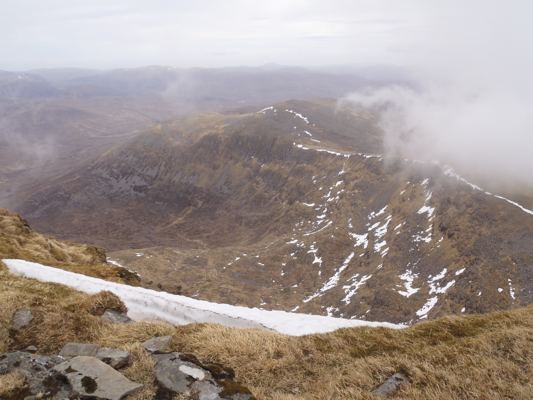 Day 2 - An Coileachan - Meall Gorm - Sgurr Mor - Meall a'Chrasgaidh - Sgurr nan Clach Geala - Sgurr nan Each