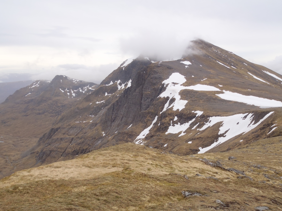 Day 2 - An Coileachan - Meall Gorm - Sgurr Mor - Meall a'Chrasgaidh - Sgurr nan Clach Geala - Sgurr nan Each