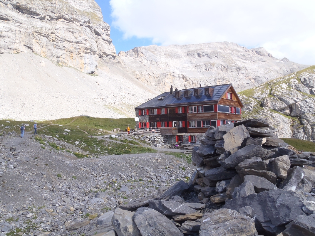 Day 5 - Gemmipass - Lammerenhutte (2502m)