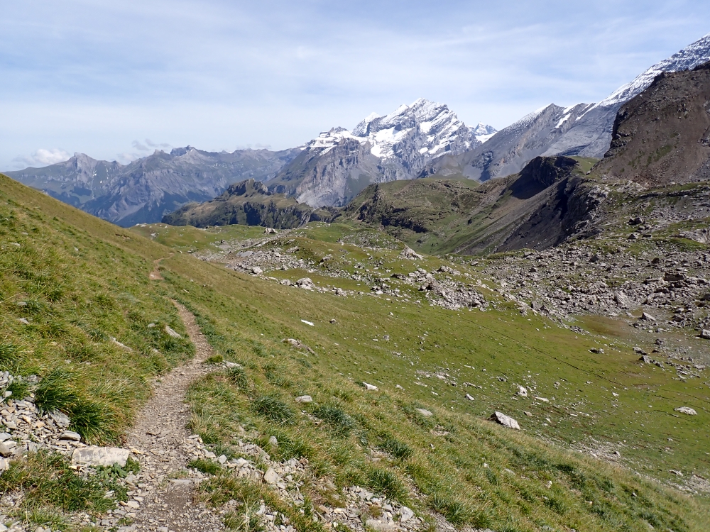 Day 2 - Sunnbuel - Schwarenbach - Tschingellochtighore - Engstligenalp