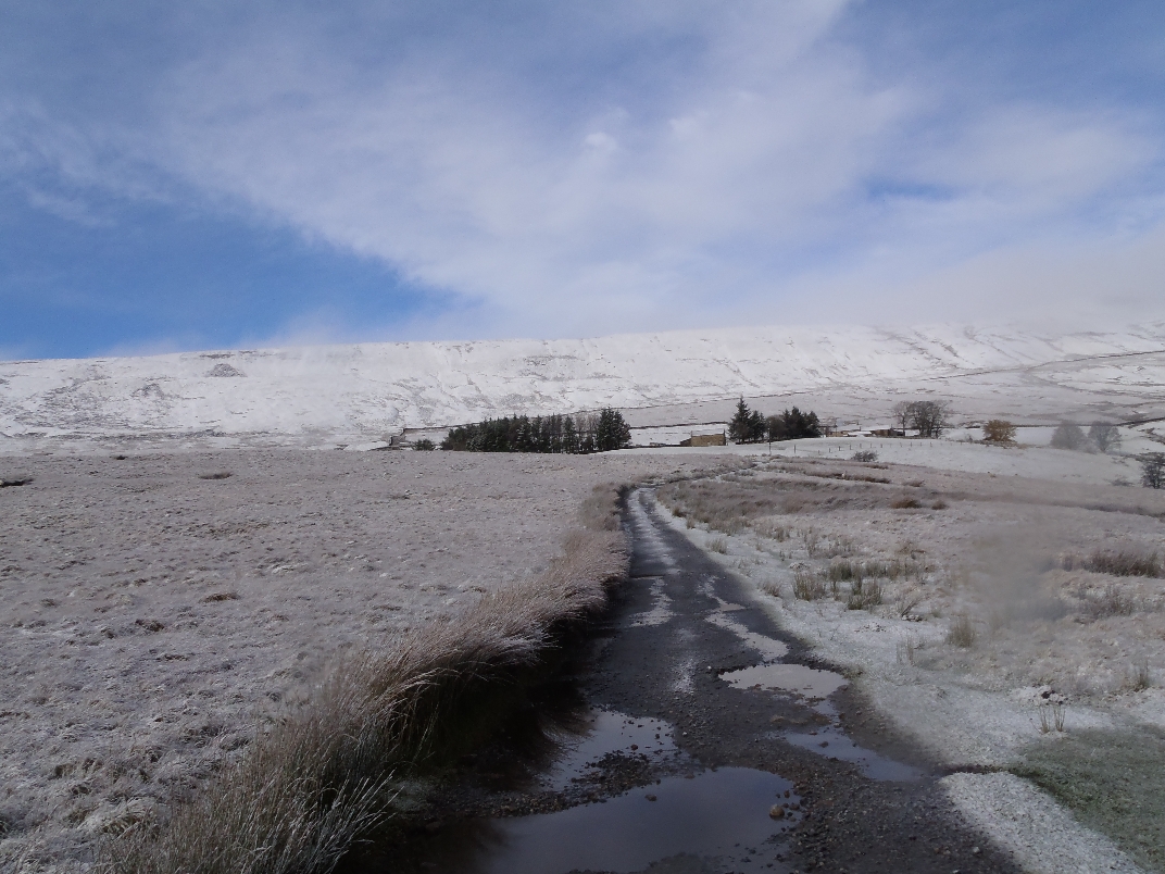 Ribblehead - Whernside - Ingleborough - Ribblehead