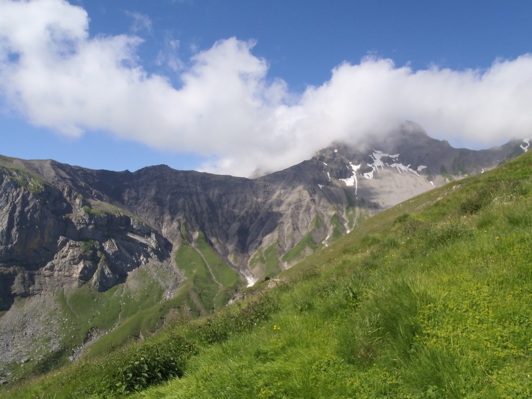Allmenalp Cable Car - First - Stand - Kandersteg