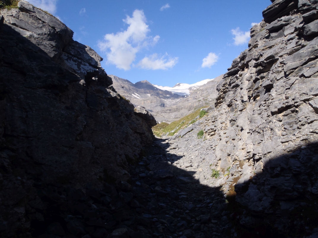 Day 5 - Gemmipass - Lammerenhutte (2502m)