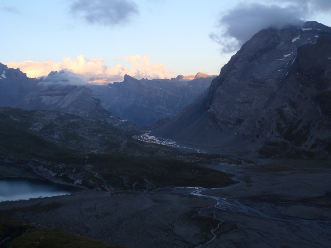 Day 5 - Gemmipass - Lammerenhutte (2502m)