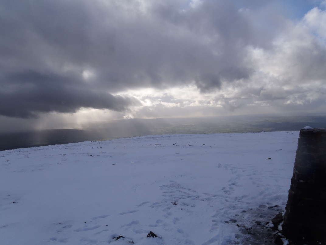Ribblehead - Whernside - Ingleborough - Ribblehead